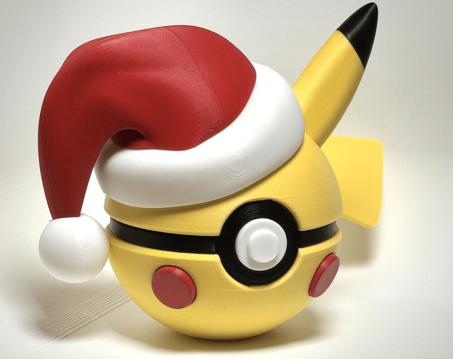 #0025 Christmas Pikachu Character Ball