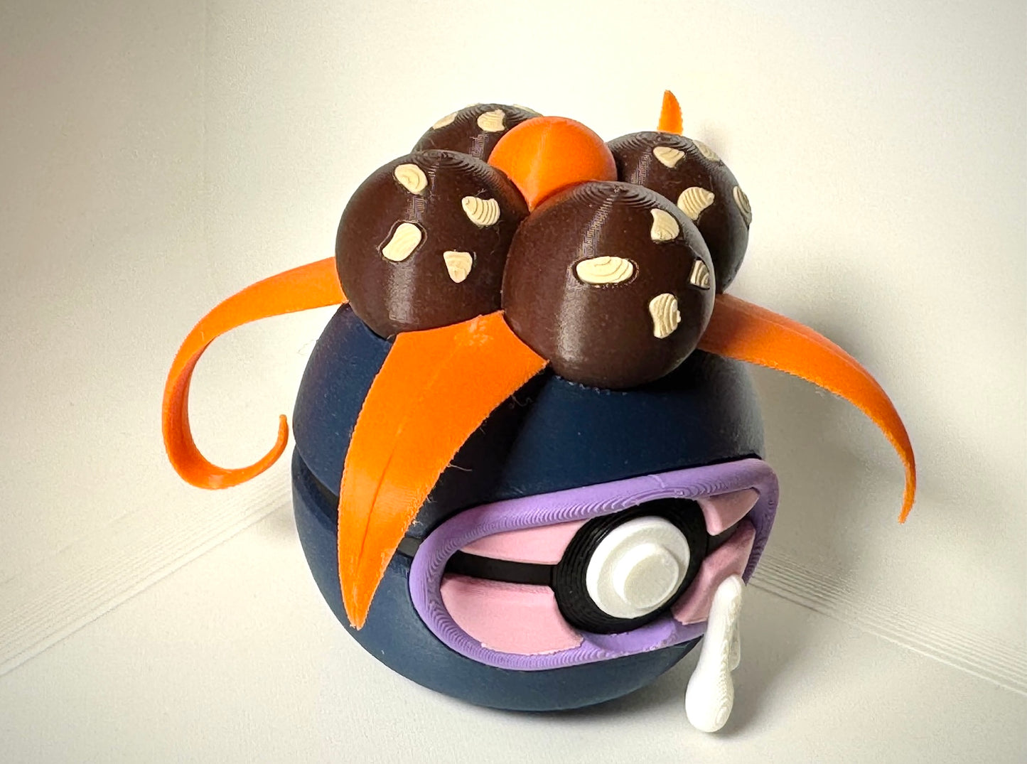 #0044 Gloom Character Ball