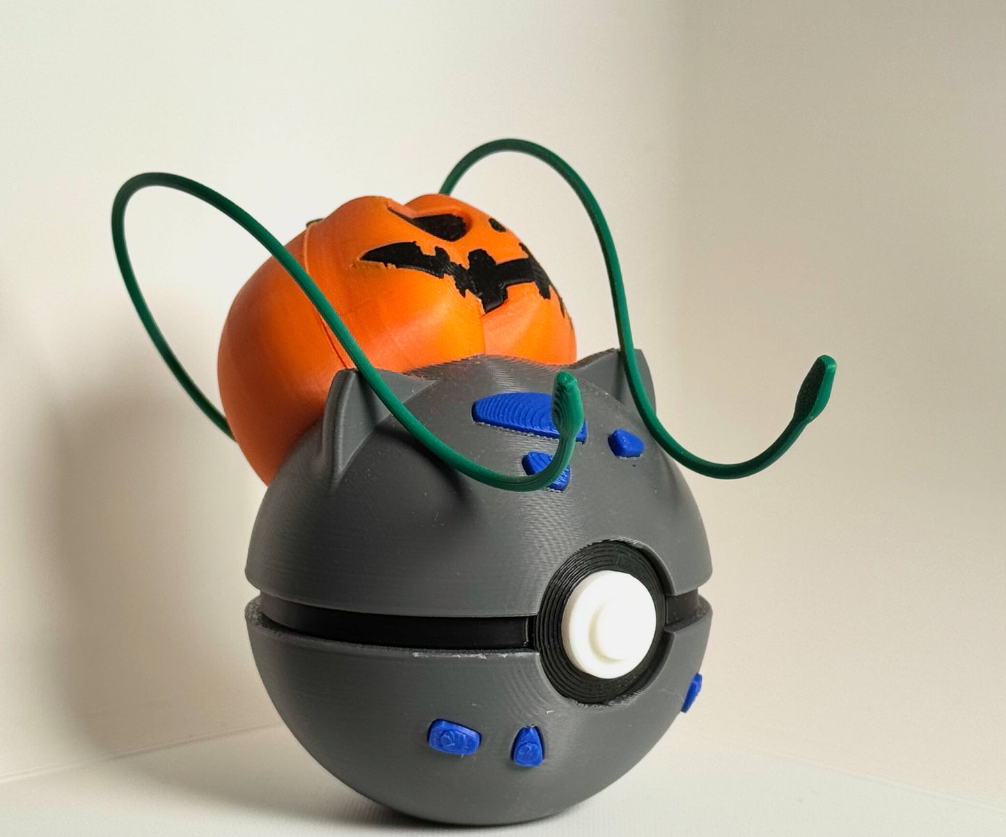 #0001 Halloween Bulbasaur Character Ball