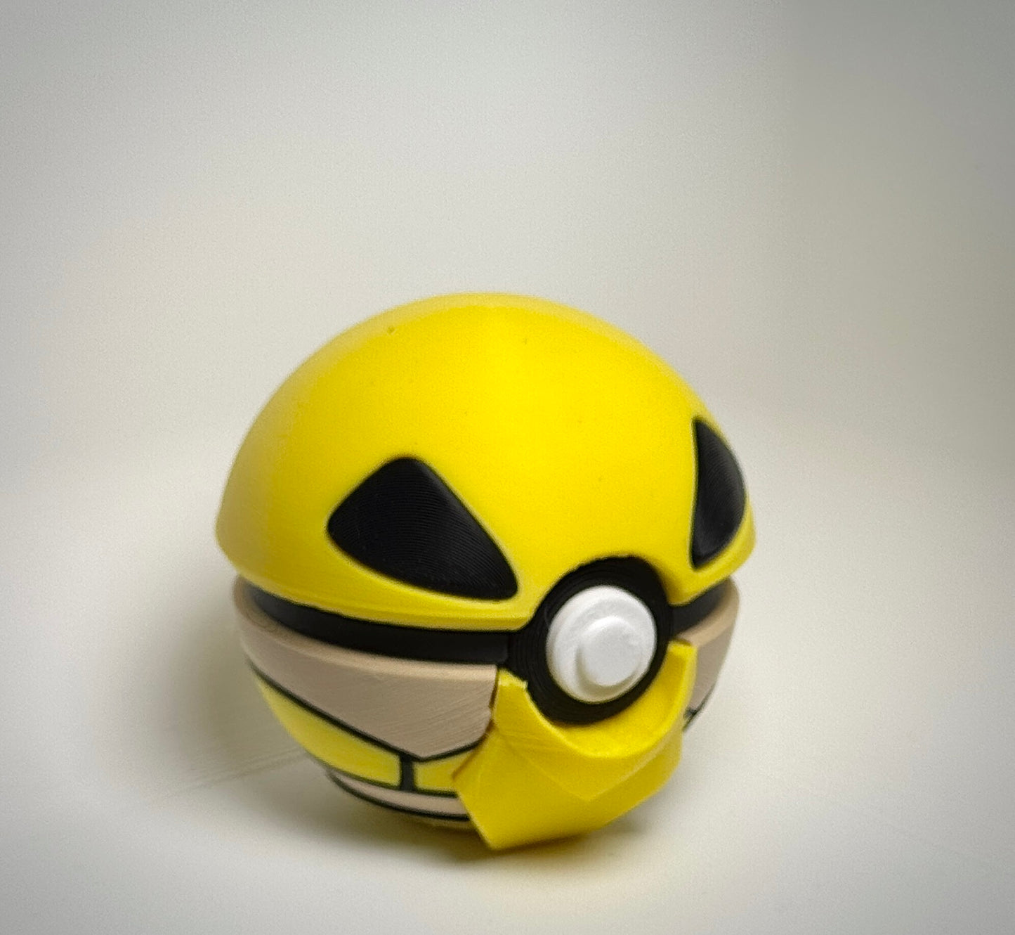 #0014 Kakuna Character Ball