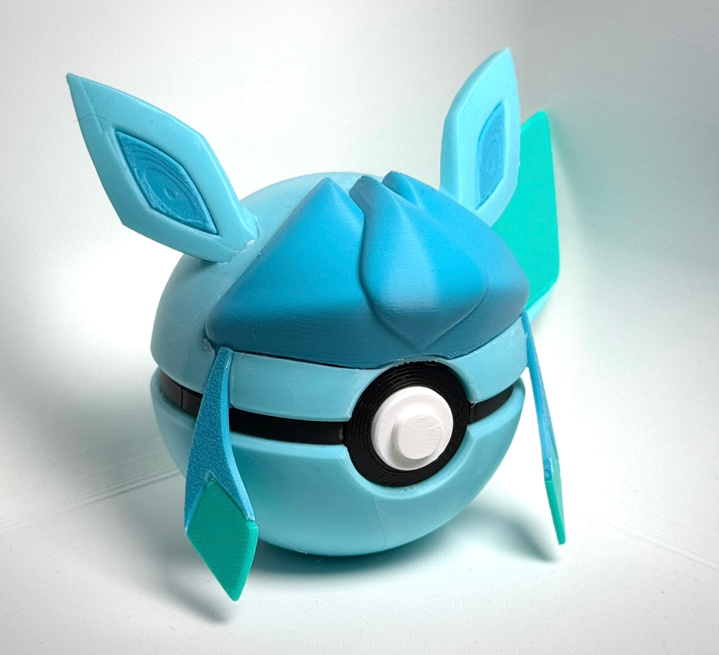 #0471 Glaceon Character Ball