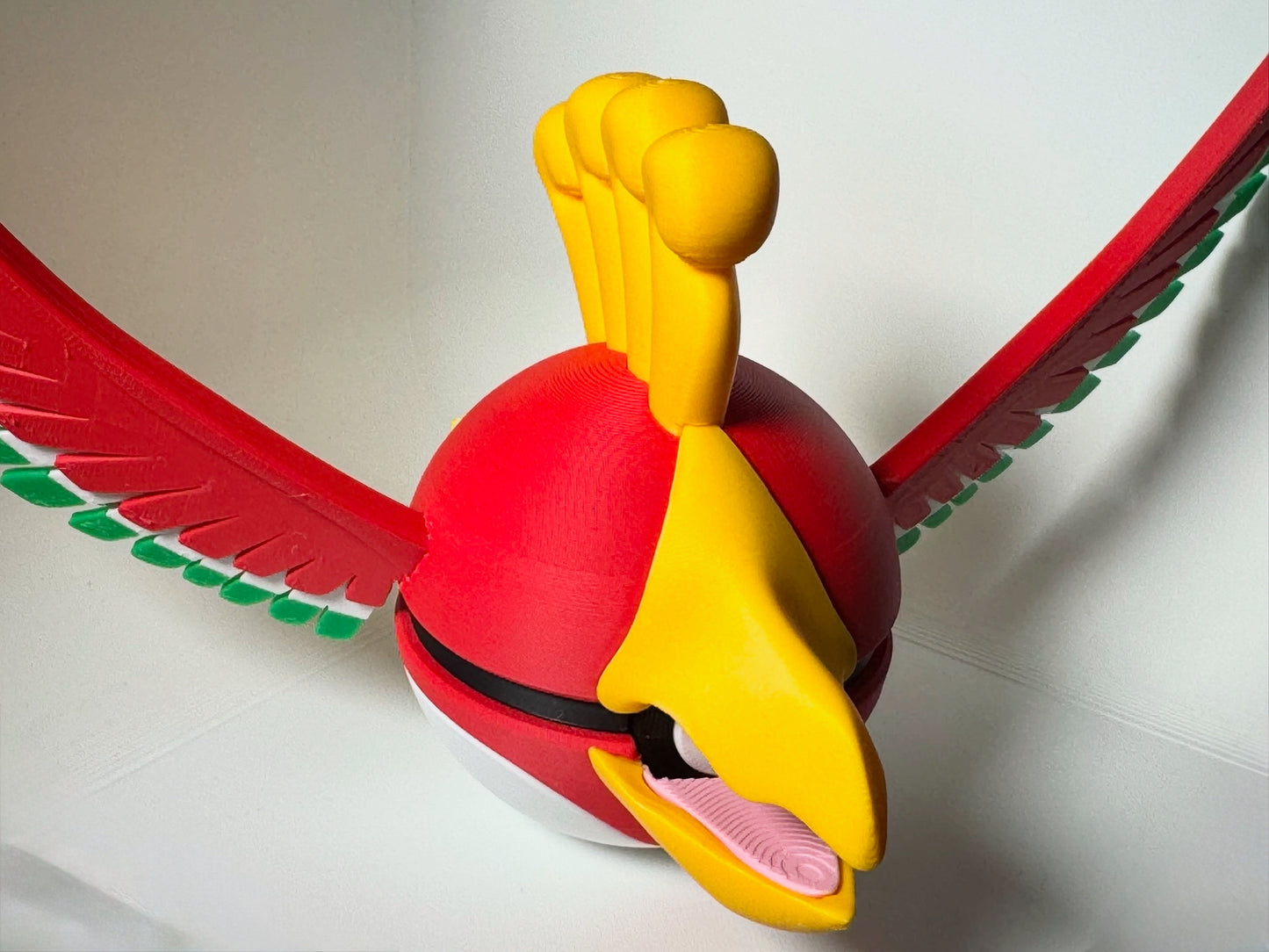 #0250 Ho Oh Character Ball