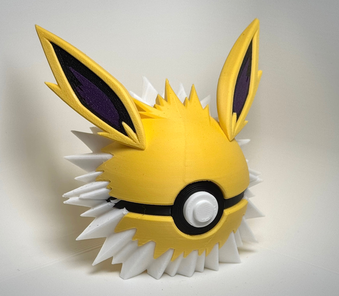 #0135 Jolteon Character Ball