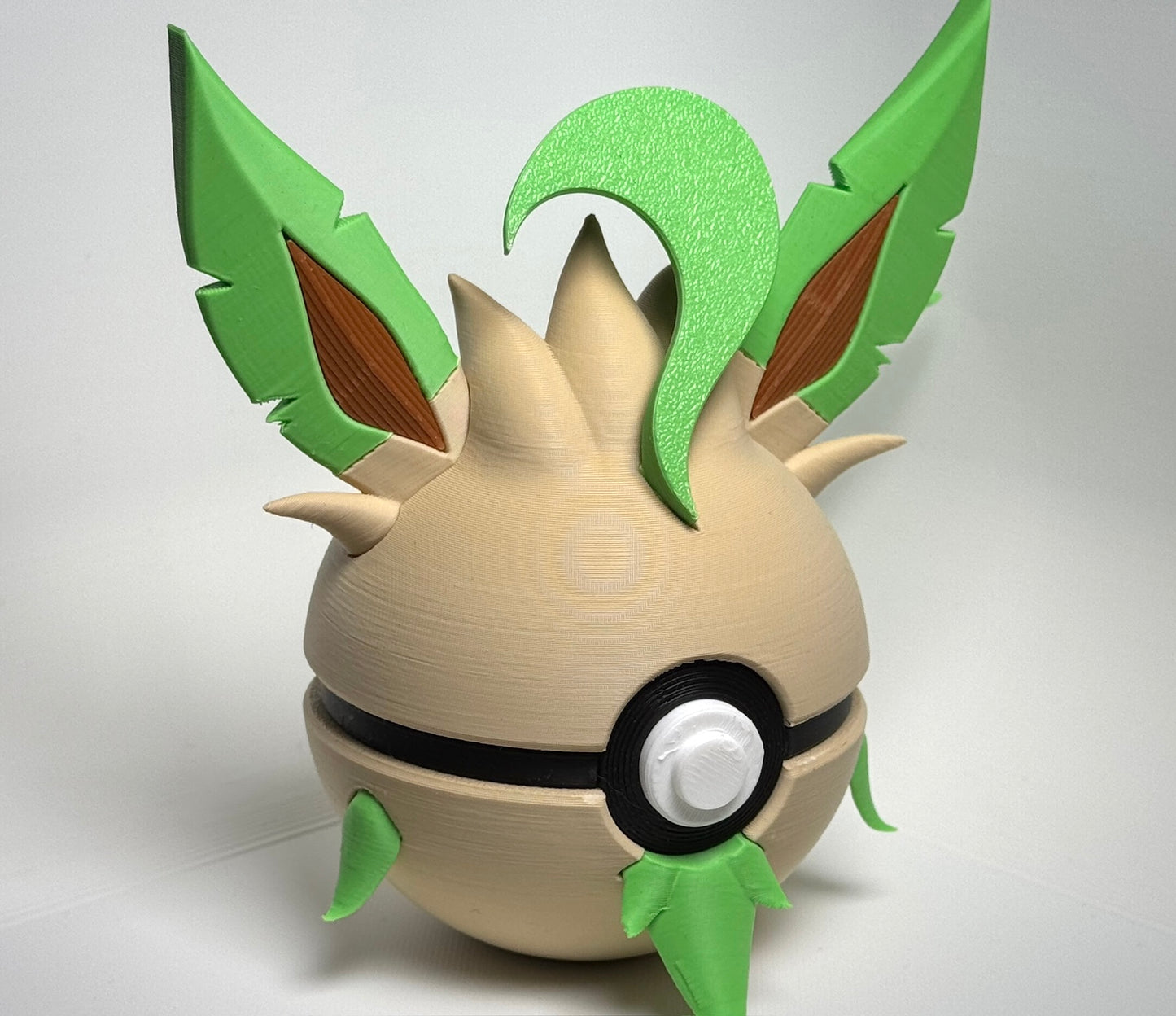 #0470 Leafeon Character Ball