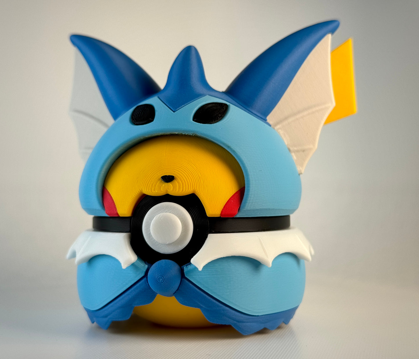 #0025 Pikachu Poncho Character Ball