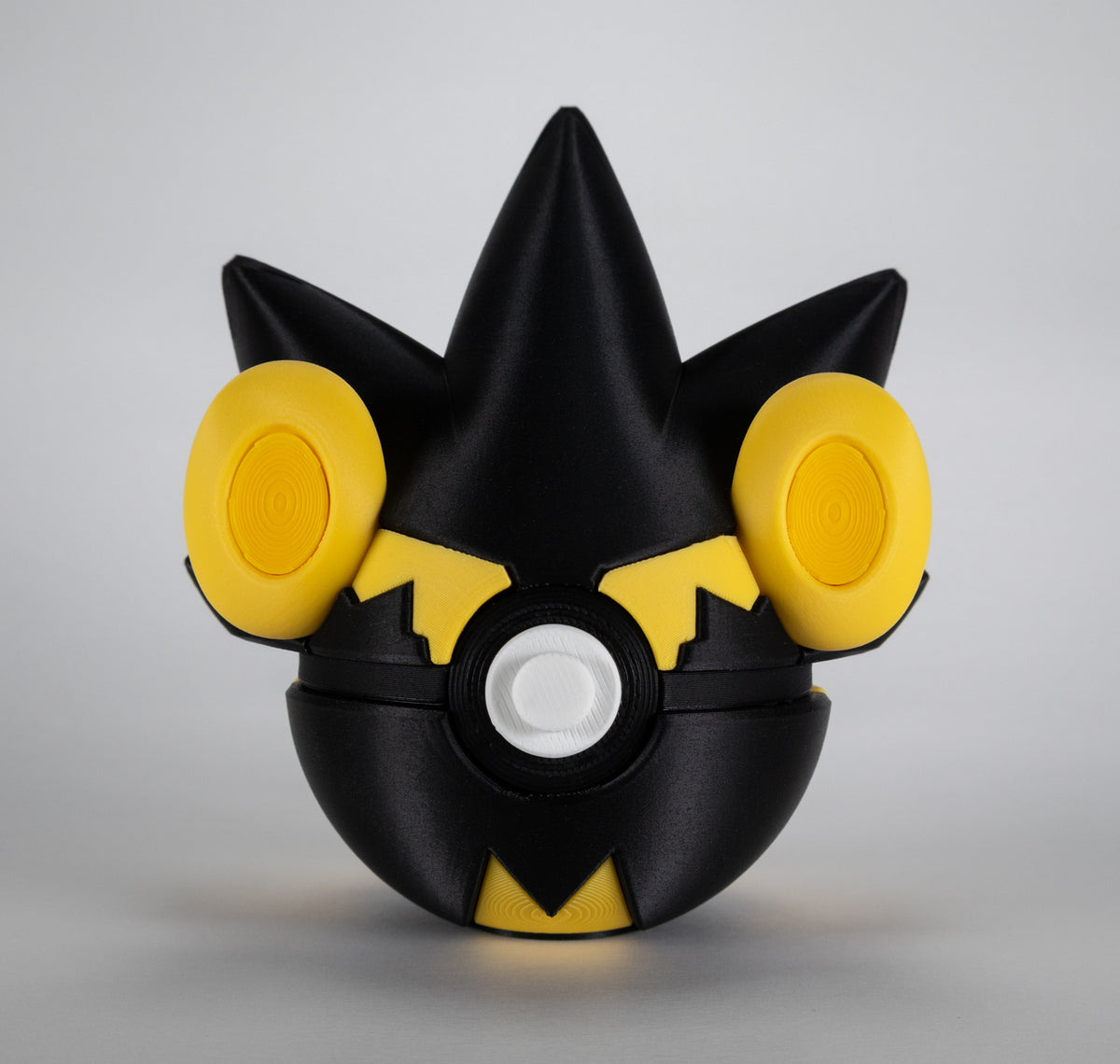 #0405 Shiny Luxray Character Ball